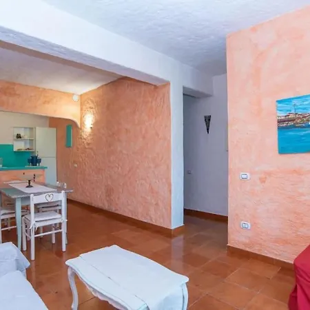 Angelica Trilo 2 Apartment *